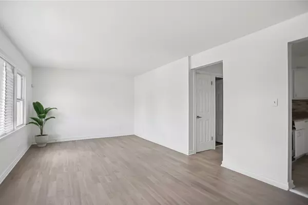 Bridgeview, IL 60455,7531 S Roberts RD #2C