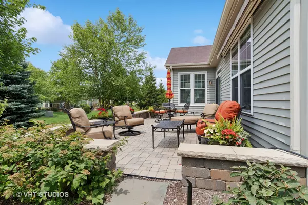 Naperville, IL 60564,4015 Chesapeake LN