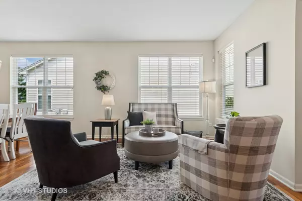 Naperville, IL 60564,4015 Chesapeake LN