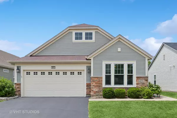4015 Chesapeake LN, Naperville, IL 60564