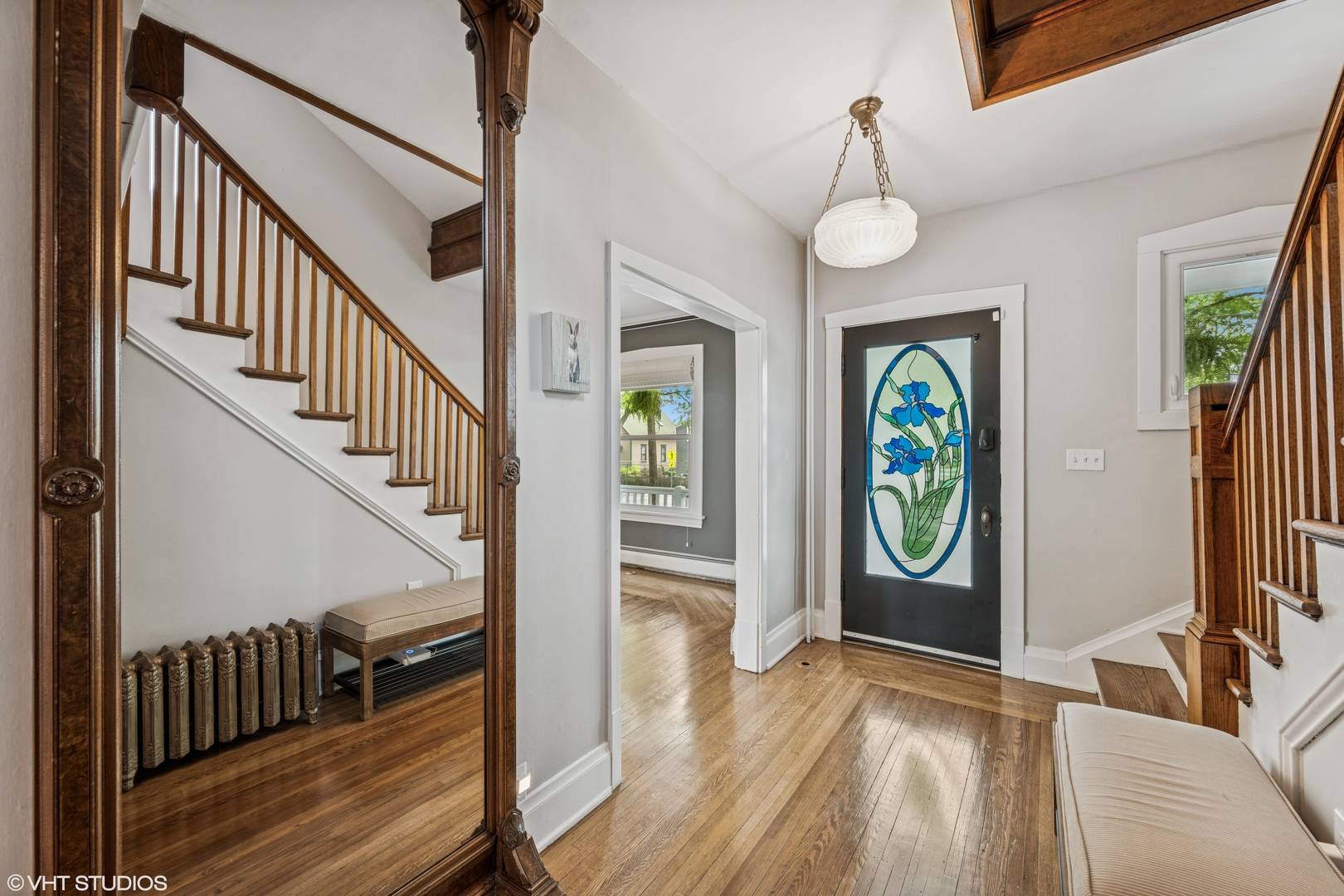 Arlington Heights, IL 60005,408 W Campbell ST