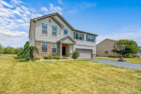 2046 Hearthstone AVE, Yorkville, IL 60560