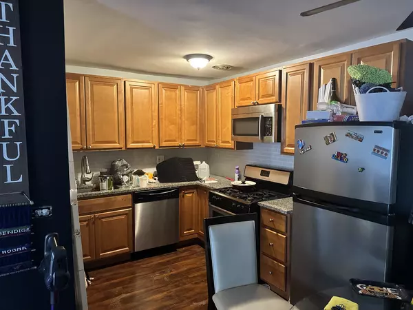 Berwyn, IL 60402,1227 S Harlem AVE #415