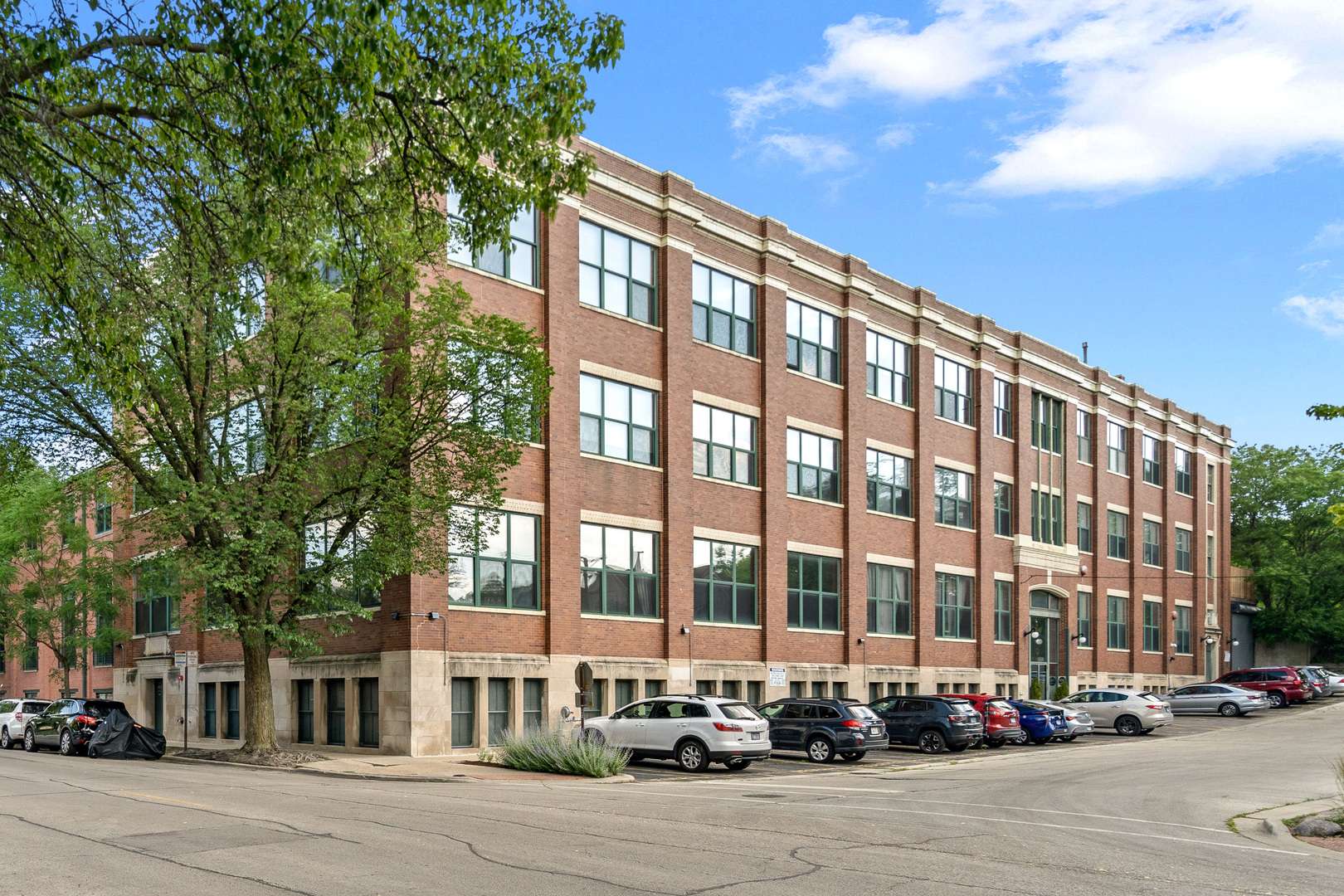 601 Linden PL #306, Evanston, IL 60202