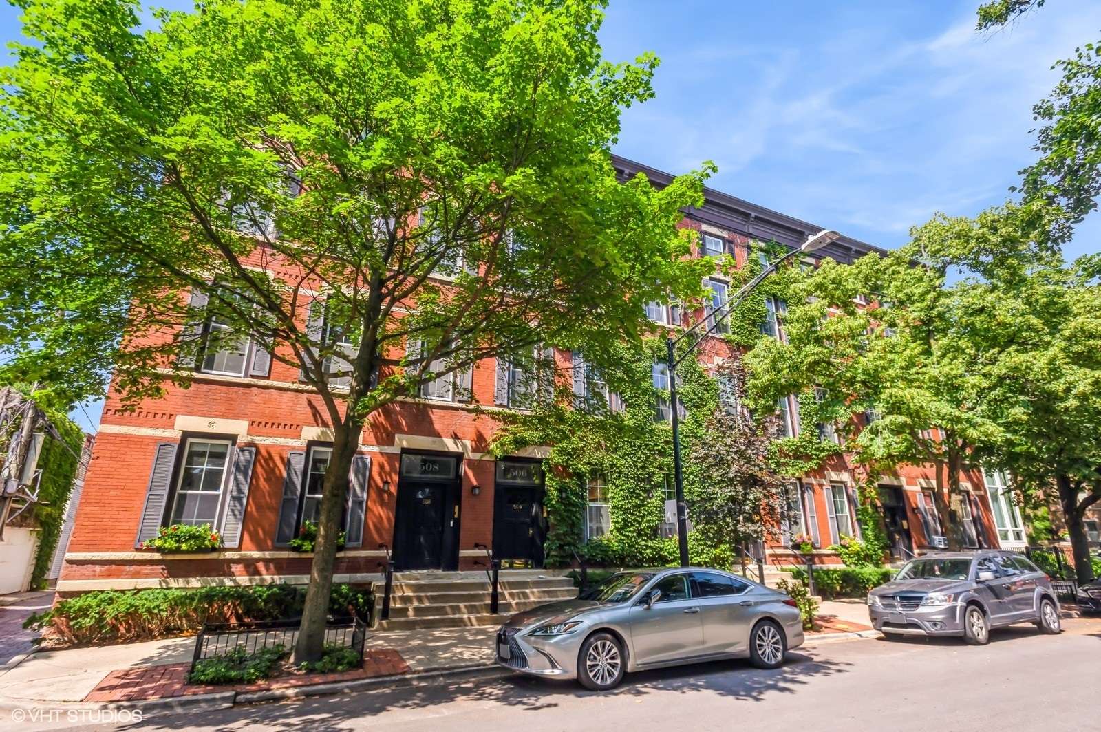 506 W Wisconsin ST, Chicago, IL 60614