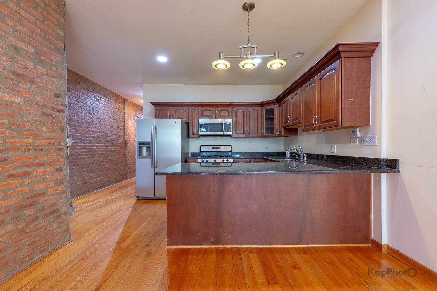 Chicago, IL 60653,4137 S Prairie AVE #3