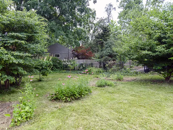 Urbana, IL 61801,2019 Burlison DR