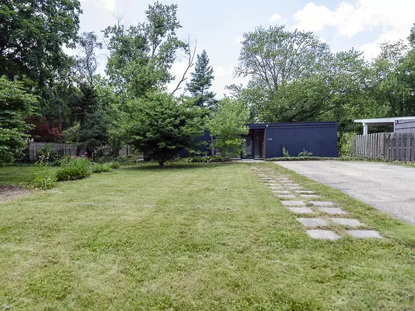 Urbana, IL 61801,2019 Burlison DR
