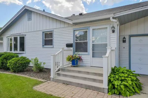 Geneva, IL 60134,114 Kansas ST
