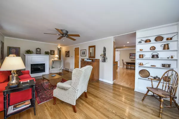 Geneva, IL 60134,114 Kansas ST