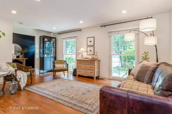 Naperville, IL 60564,11S502 WALTER LN