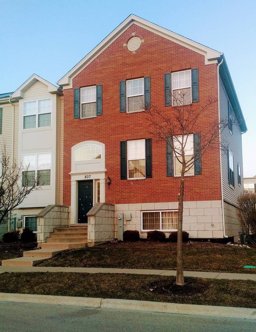 807 Brodhead DR, Aurora, IL 60504