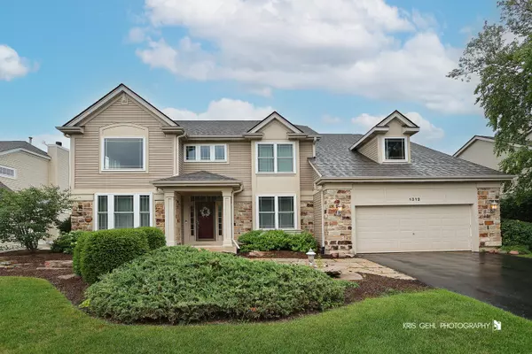 1312 Mulberry LN, Cary, IL 60013