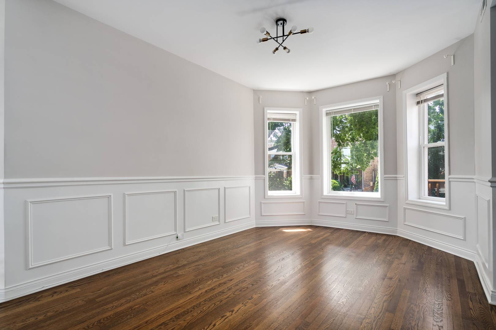 Chicago, IL 60647,2441 N Harding AVE #2