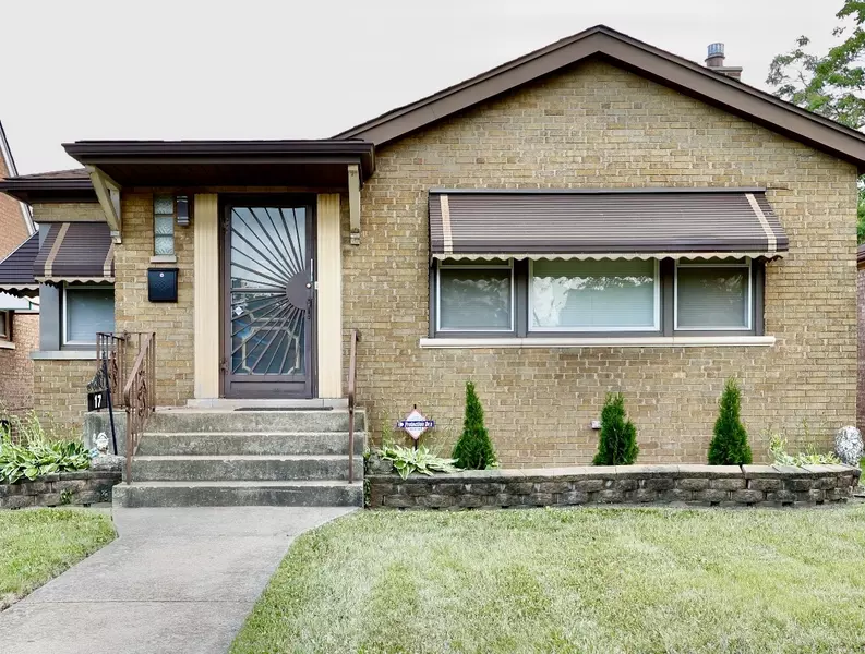 17 W Brayton ST, Chicago, IL 60628