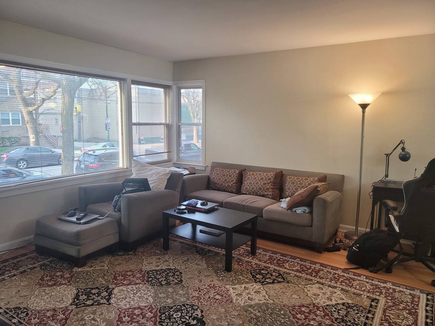 Chicago, IL 60625,2521 W Farragut AVE