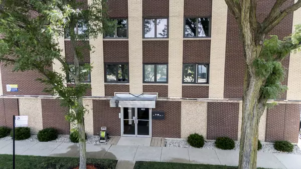 Chicago, IL 60630,5925 W Gunnison ST #103