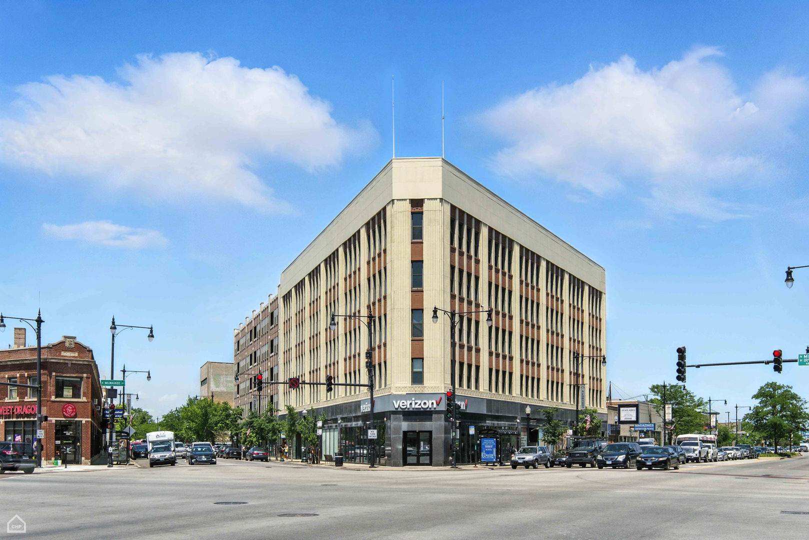 4015 N Milwaukee AVE #215, Chicago, IL 60641