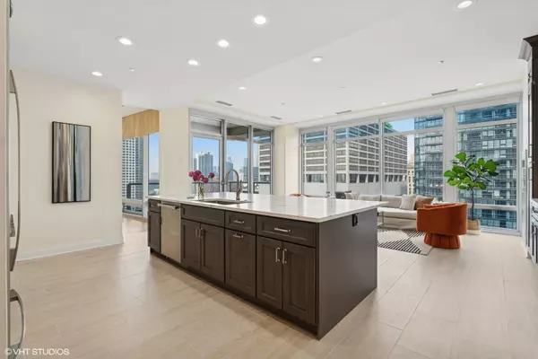 Chicago, IL 60606,333 N Canal ST #2201