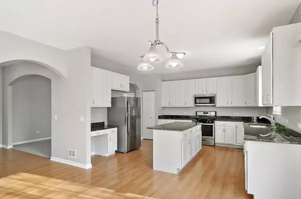 Grayslake, IL 60030,533 JACKSON BLVD