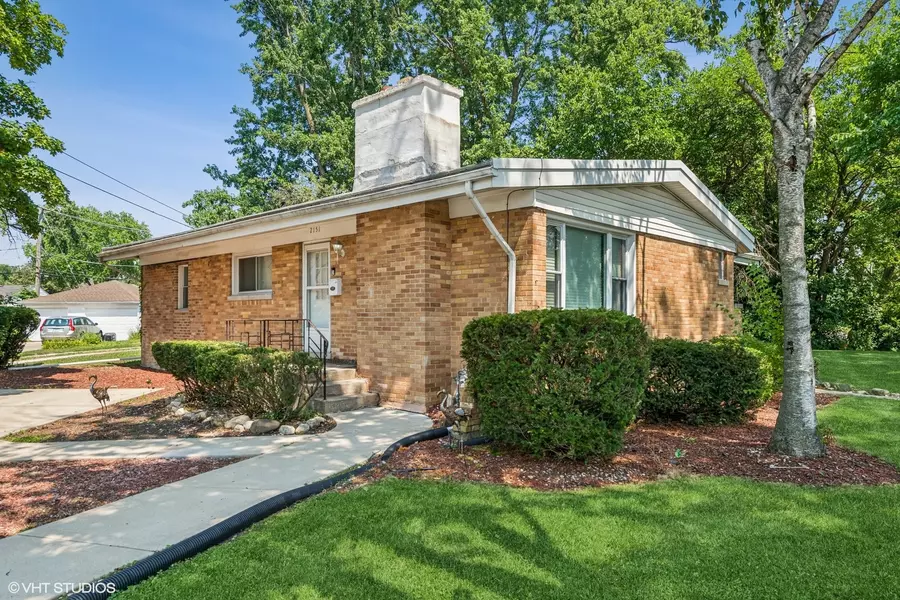 2151 NEWCASTLE AVE, Westchester, IL 60154
