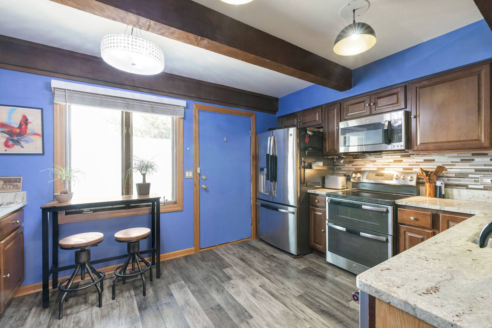 Niles, IL 60714,6600 W Wood River DR #101