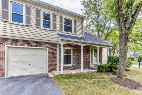 601 COLLEGE XING, Rolling Meadows, IL 60008