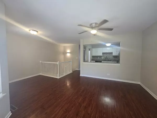 Round Lake, IL 60073,250 W Whispering Oaks LN
