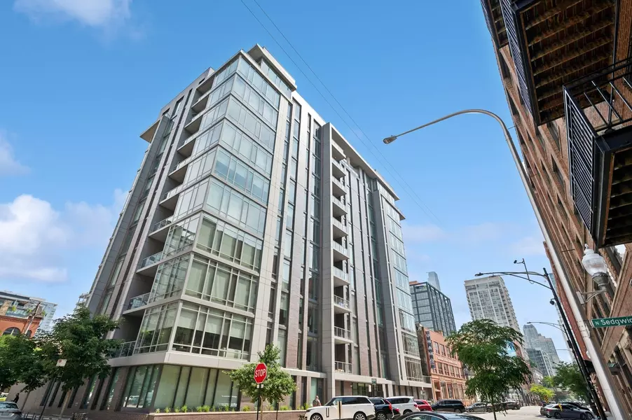 360 W Erie ST #3A, Chicago, IL 60654