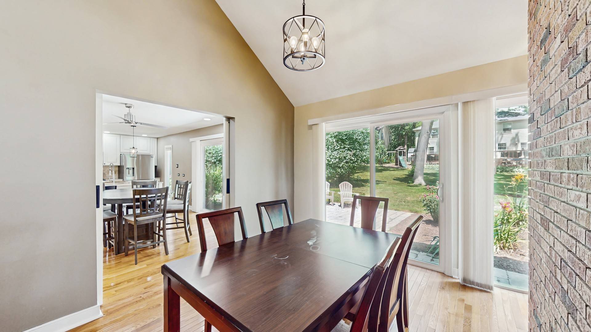 Downers Grove, IL 60515,1132 Barberry CT