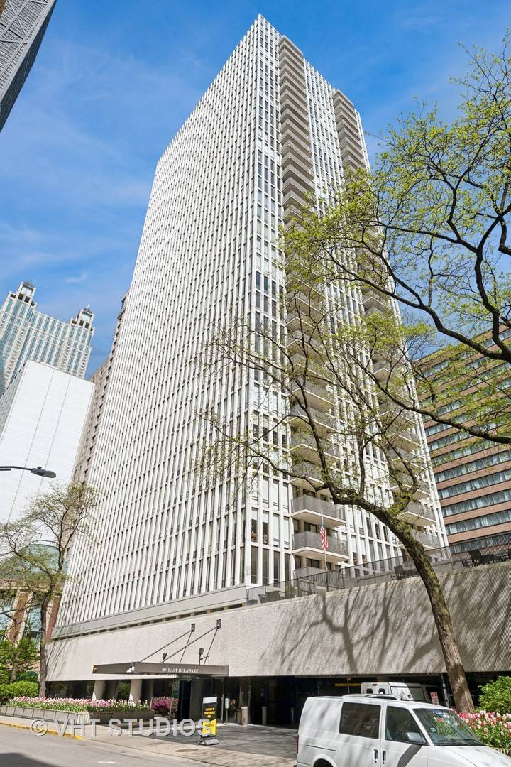 200 E DELAWARE PL #17B, Chicago, IL 60611