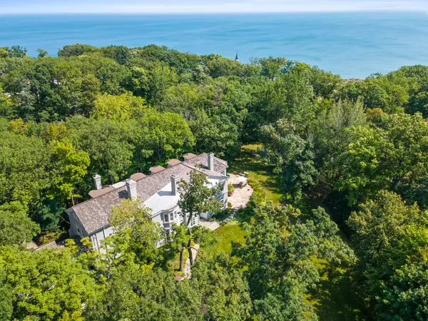 Highland Park, IL 60035,855 Sheridan RD