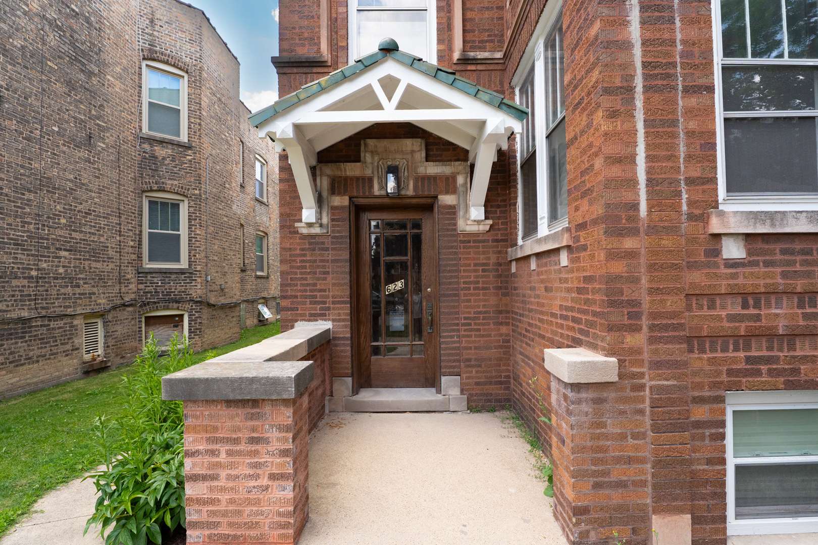 Forest Park, IL 60130,623 Elgin AVE #1
