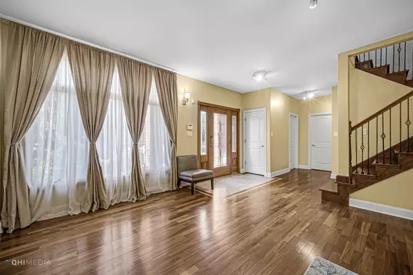 Prospect Heights, IL 60070,404 W Camp Mcdonald RD