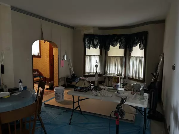 Lyons, IL 60534,3948 Amelia AVE