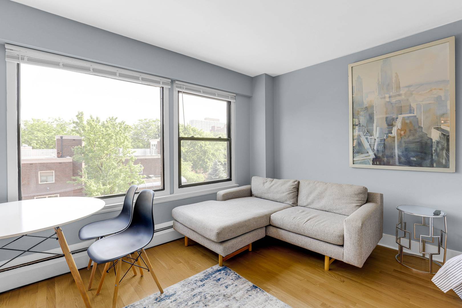 Chicago, IL 60640,4880 N Marine DR #404