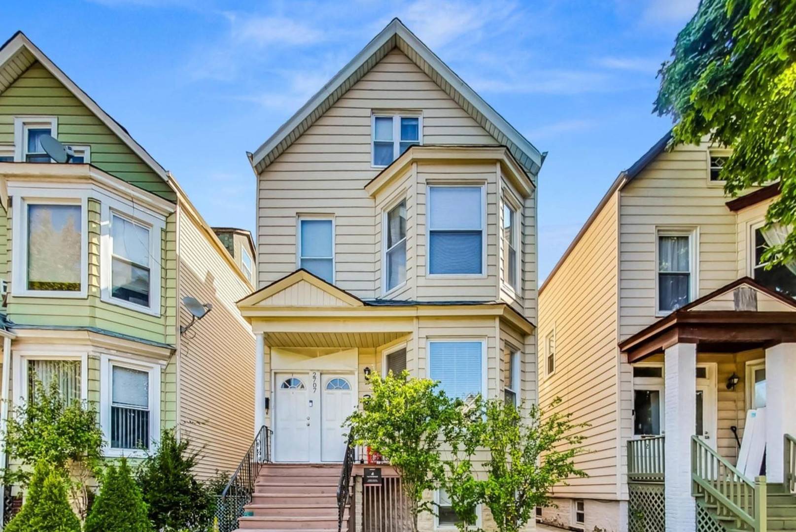 2707 N Ridgeway AVE #2, Chicago, IL 60647