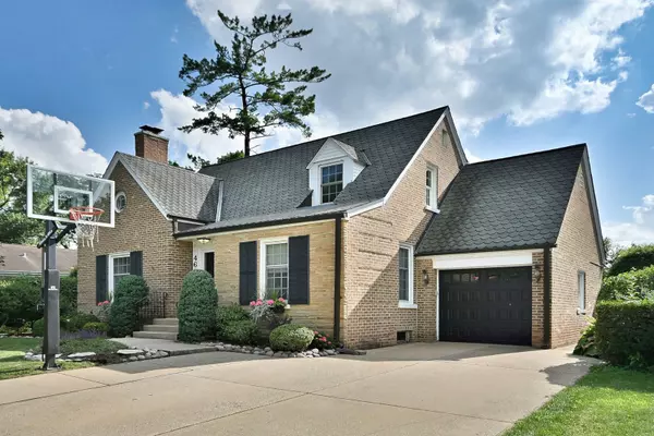 Elmhurst, IL 60126,466 S Stratford AVE