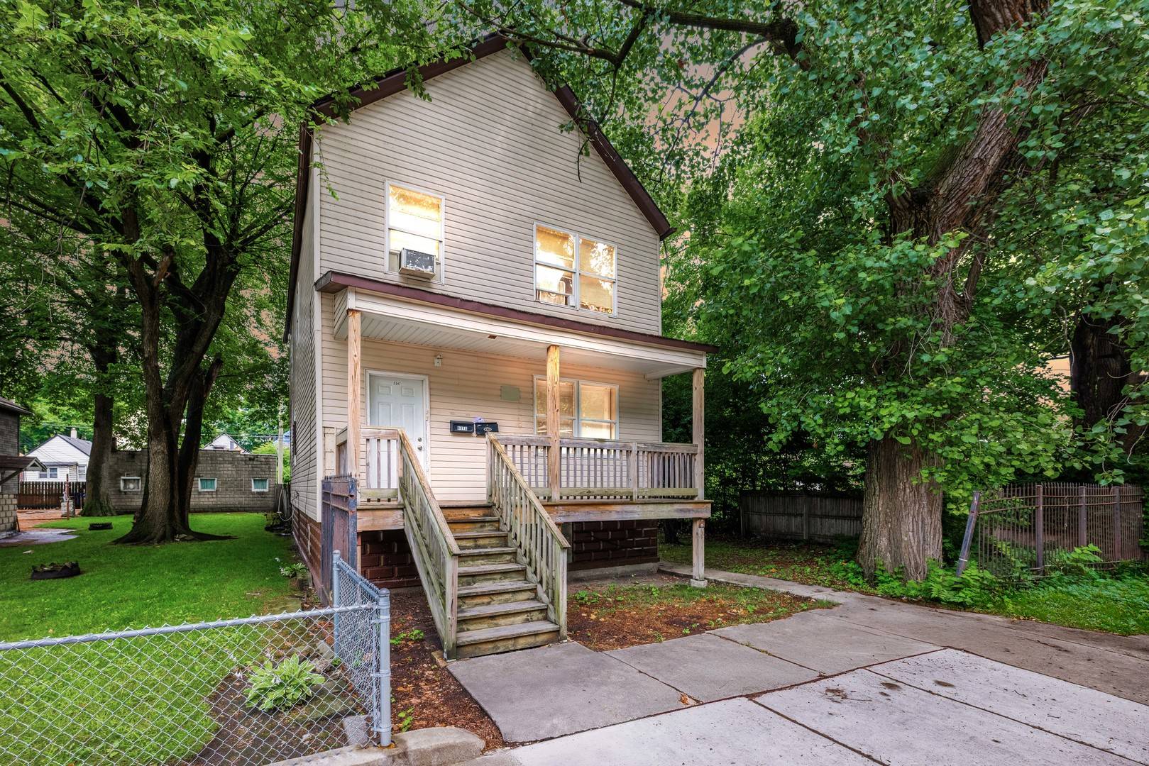 5347 S Racine AVE, Chicago, IL 60609