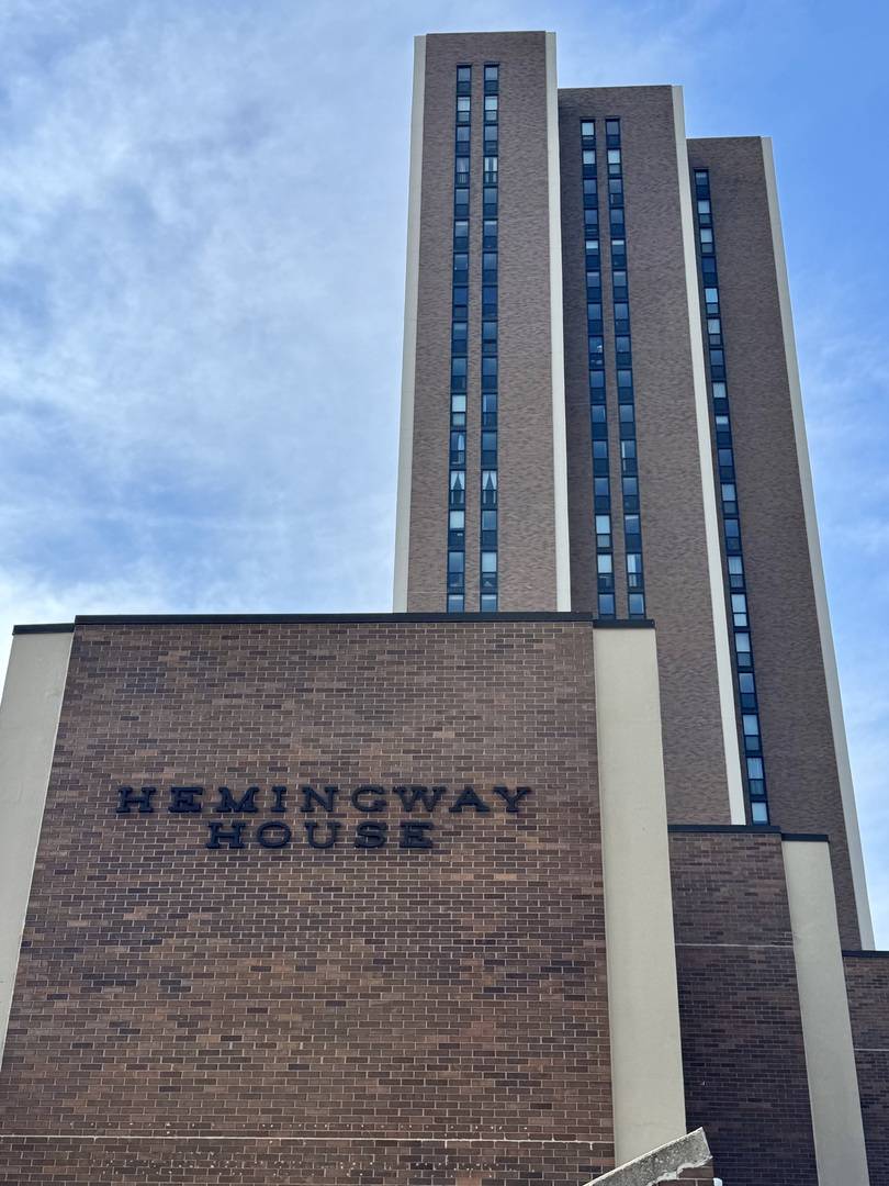 1850 N Clark ST #2406, Chicago, IL 60614
