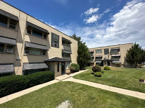 14130 S Atlantic AVE, Riverdale, IL 60827