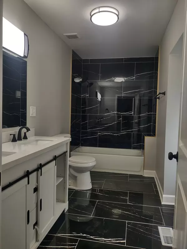 Chicago, IL 60628,11531 S Perry AVE