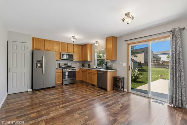 Round Lake Beach, IL 60073,261 E CAMDEN LN