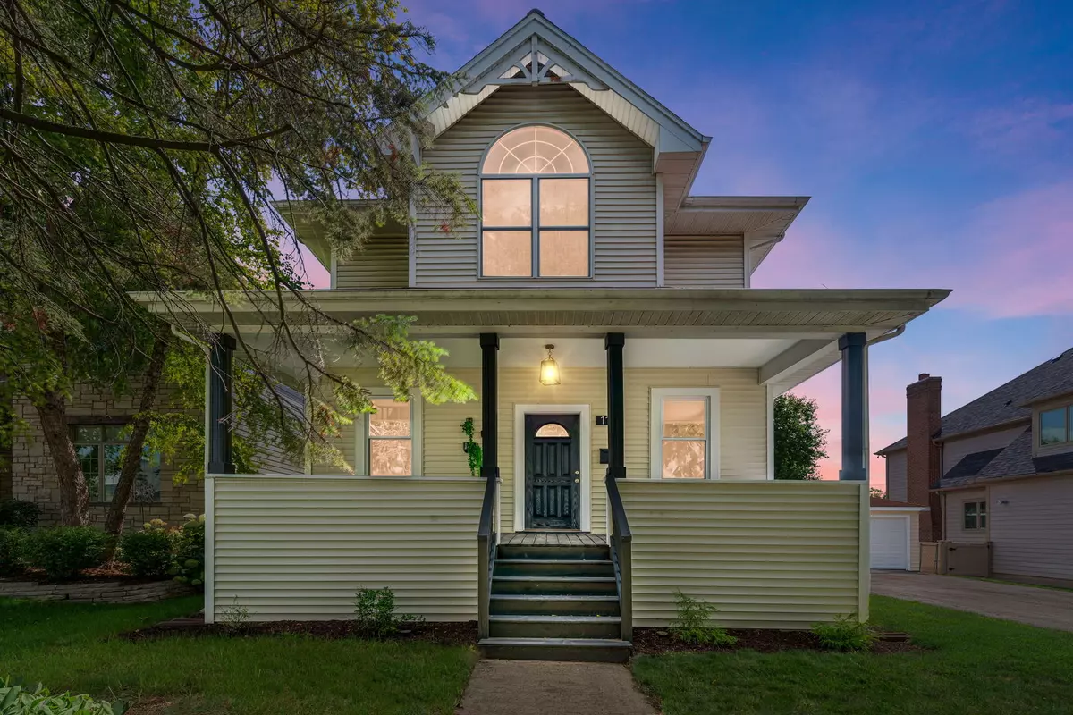 Westmont, IL 60559,113 N Warwick AVE