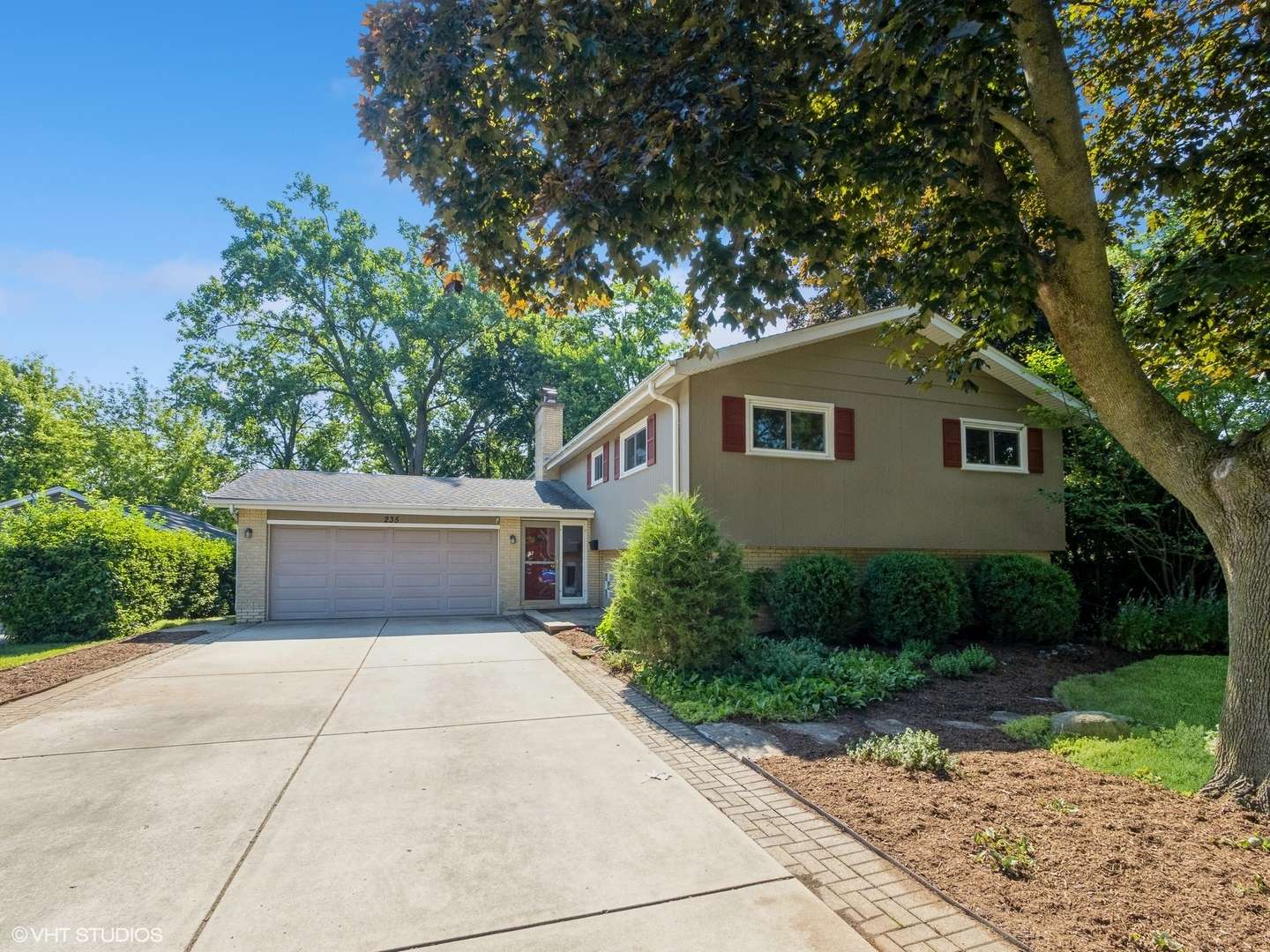 235 S Cedar ST, Palatine, IL 60067