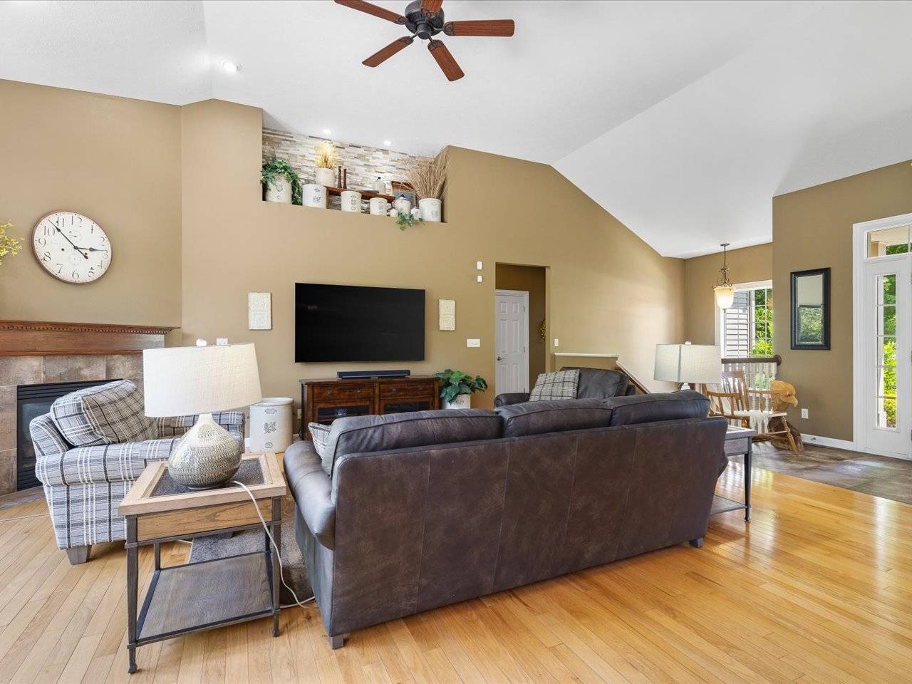Rockford, IL 61102,7681 Highlands DR