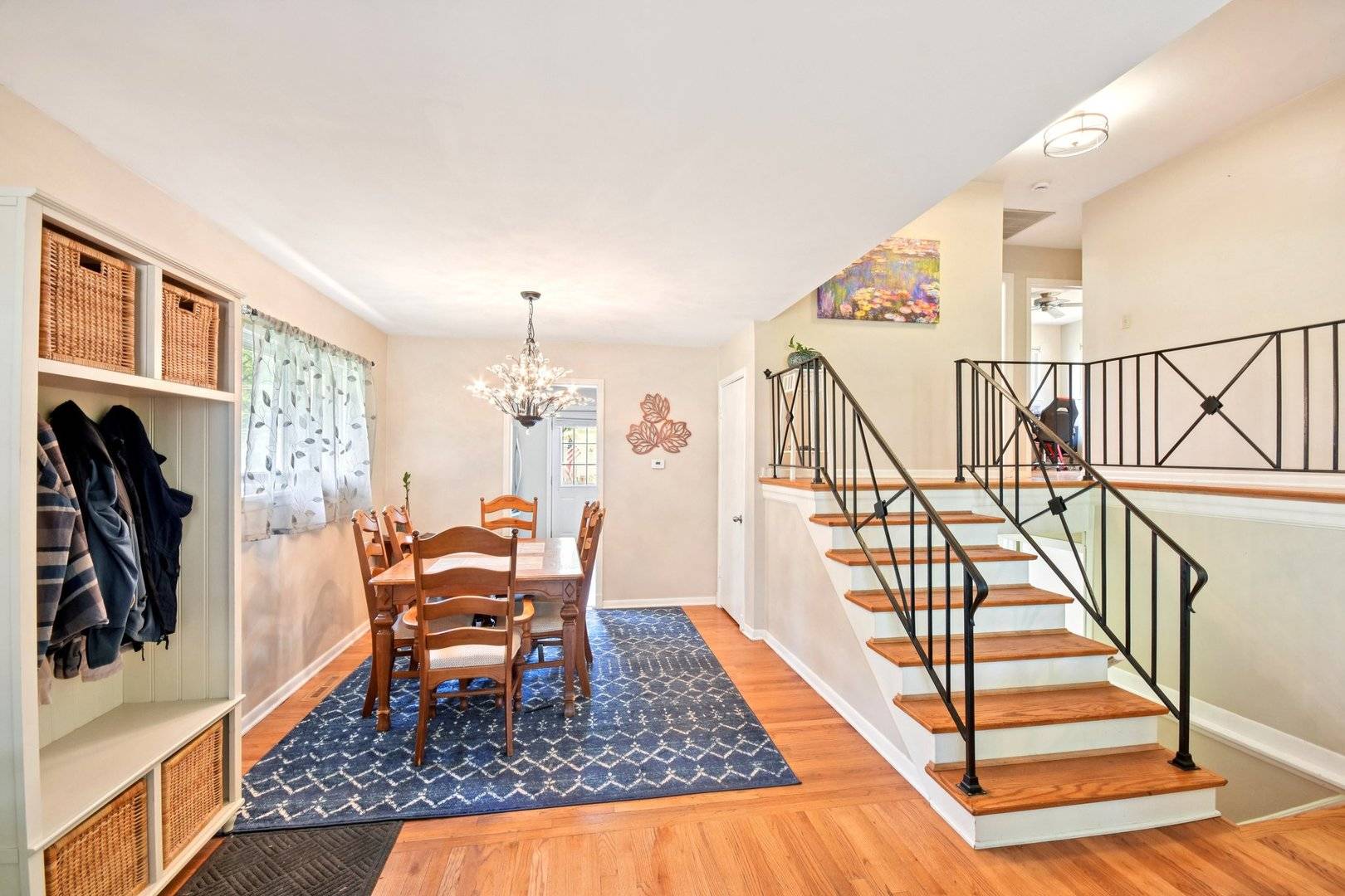 Deerfield, IL 60015,816 Appletree LN