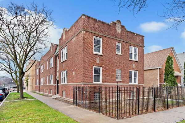 2420 N Kilbourn AVE, Chicago, IL 60639
