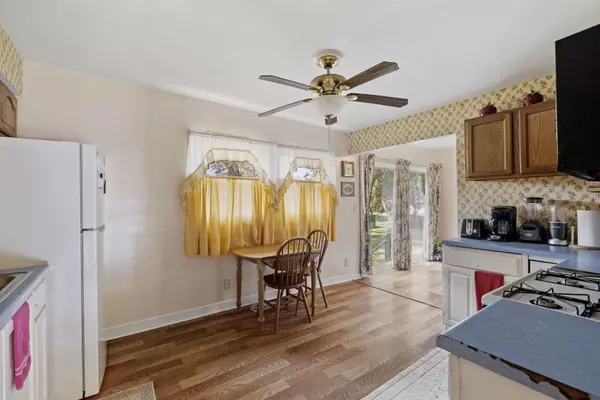 Bolingbrook, IL 60440,125 E Robinhood WAY