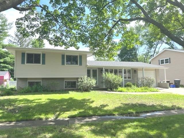 923 Crestfield AVE, Libertyville, IL 60048